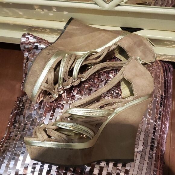 ❤NEW Look Sandals - Picture 3 of 3